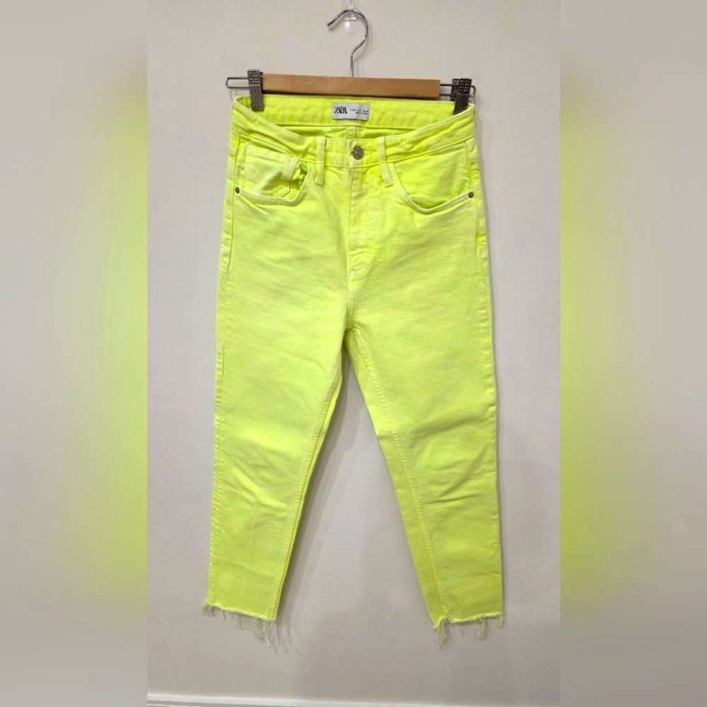 Zara Neon Yellow Jeans US4